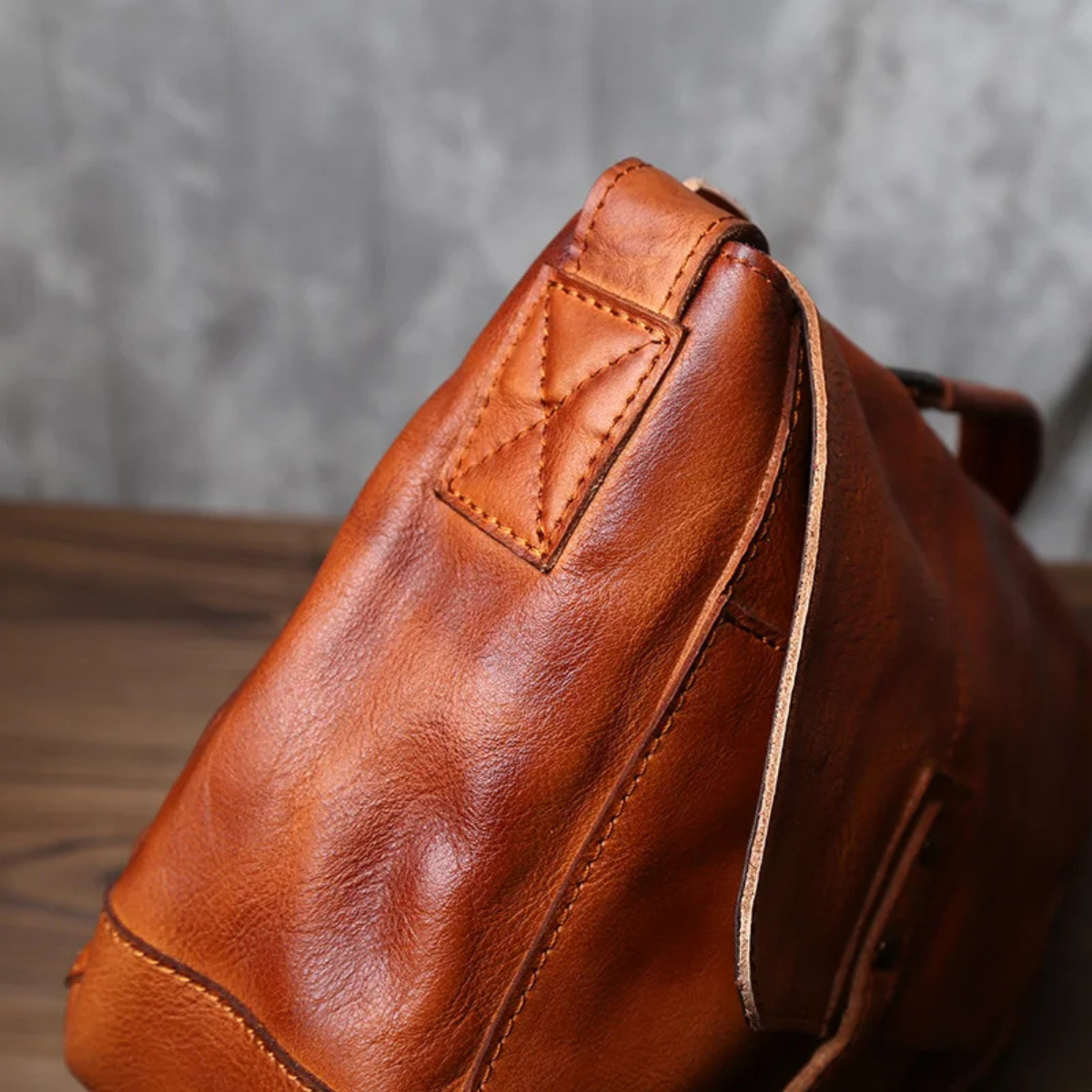 Men’s Vintage Crossbody Genuine Leather Shoulder Bag – Brown