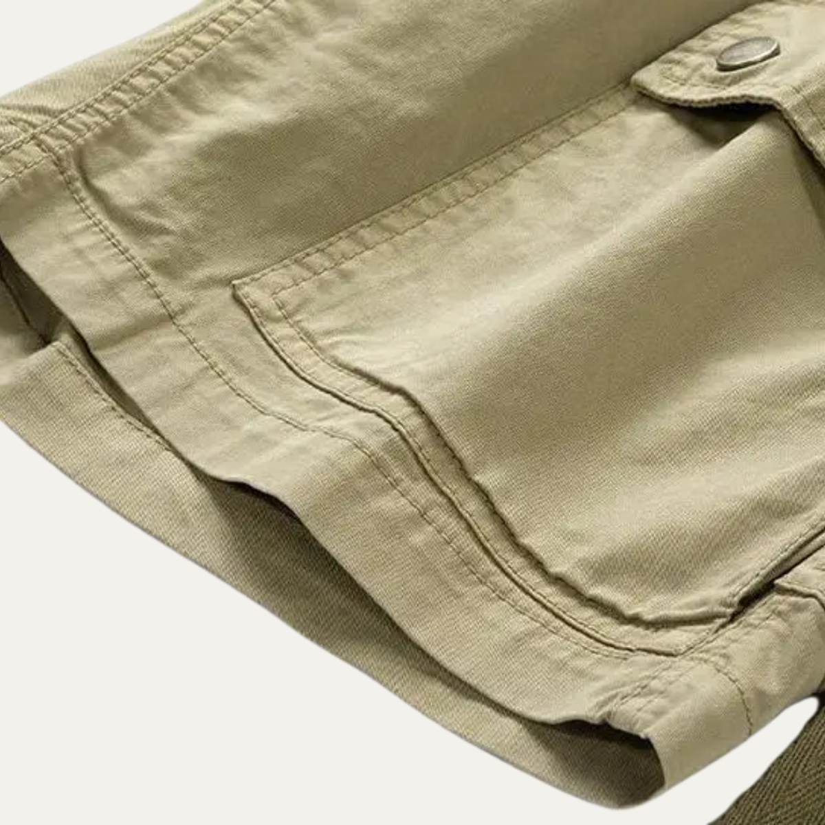 The Durham Men’s Utility Cargo Shorts with Multi Side Pockets