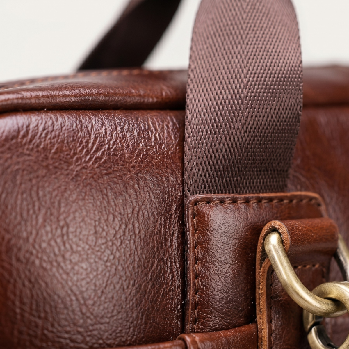 Men’s Genuine Leather Business Shoulder Bag