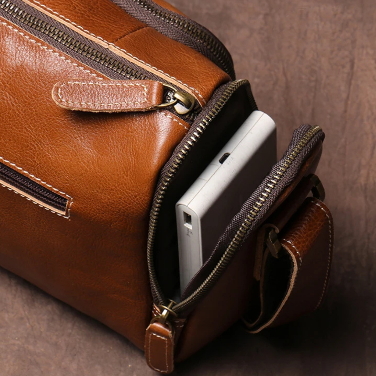 Men’s Retro Crossbody Leather Shoulder Bag
