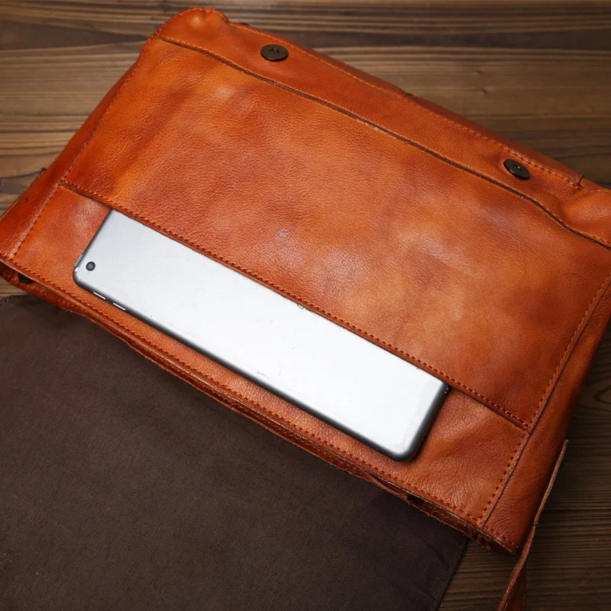 Men’s Vintage Crossbody Genuine Leather Shoulder Bag – Brown