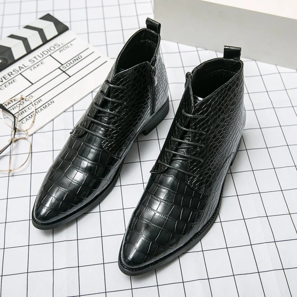 The Stromboli Men’s Crocodile Pattern Leather Ankle Boots - Black