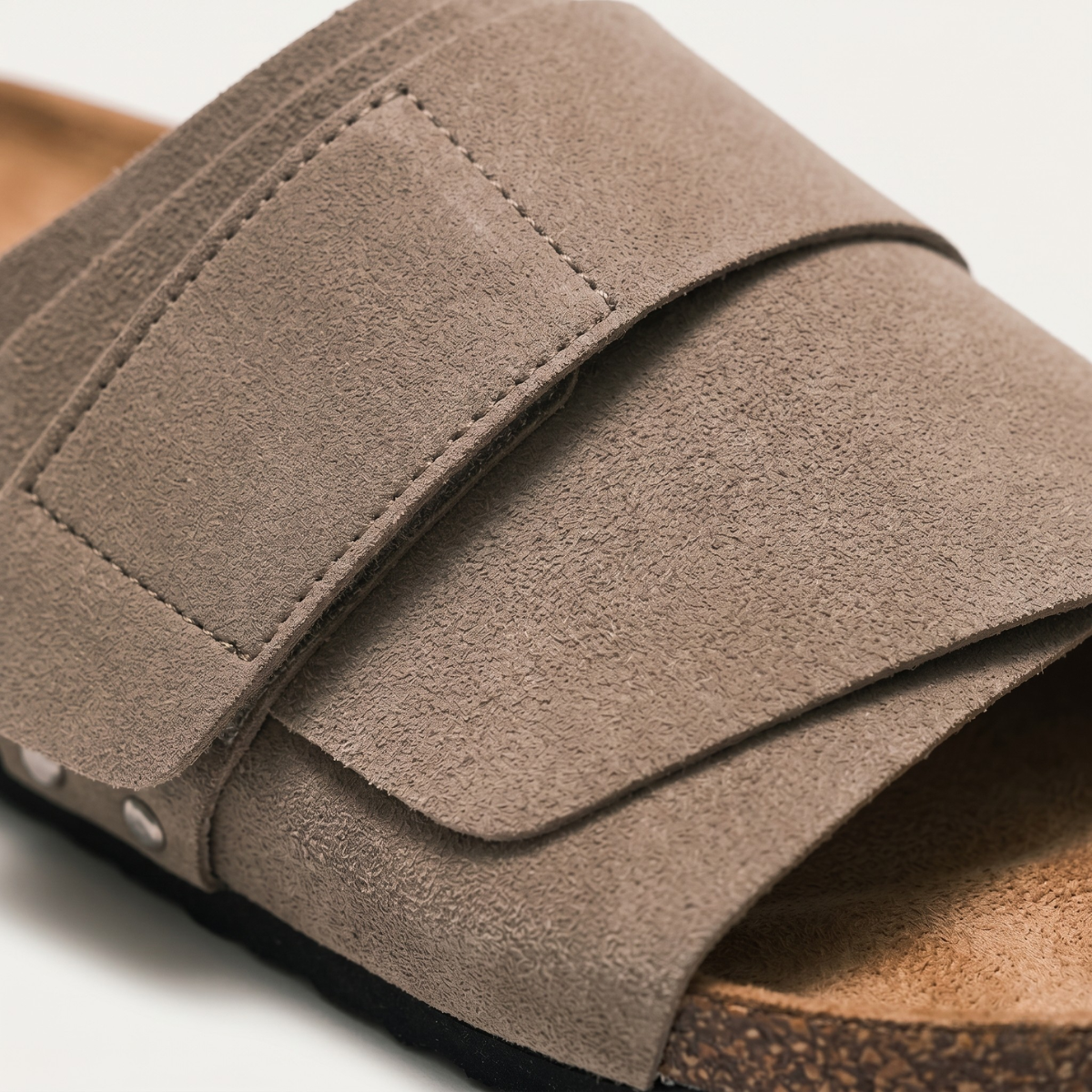 The Canterbury Men’s Cork Footbed Slide Sandals