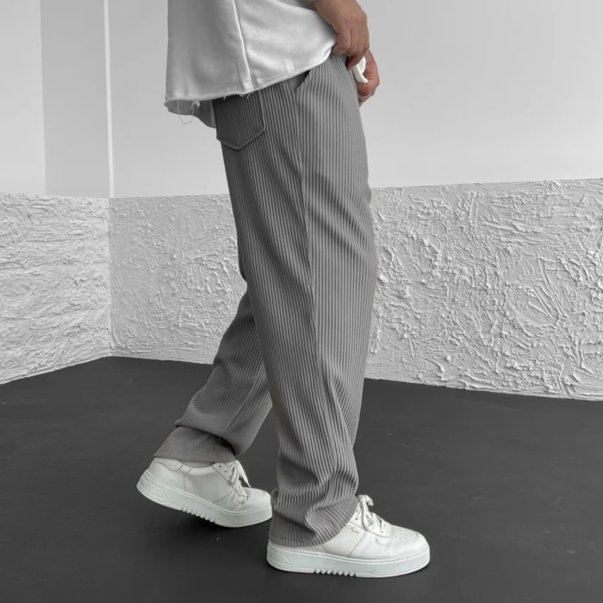 The Barolo Men’s Casual Ribbed Relaxed Fit  Drawstring Trousers
