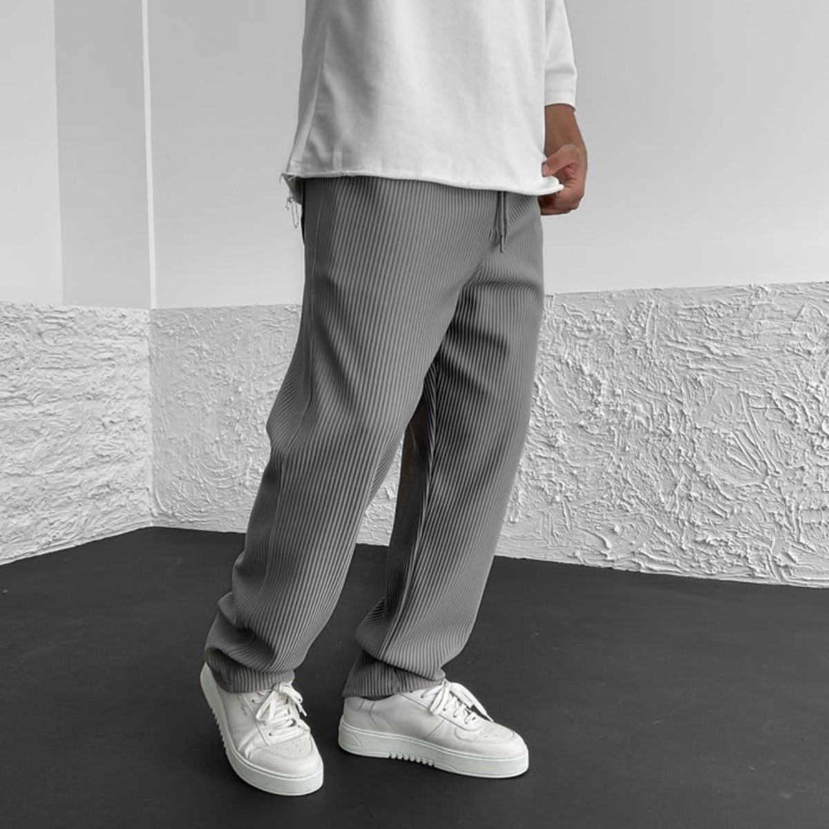 The Barolo Men’s Casual Ribbed Relaxed Fit  Drawstring Trousers