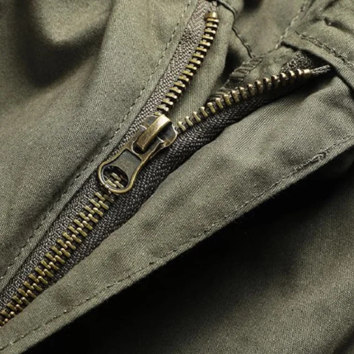 The Paddington Men’s 100% Cotton Cargo Shorts with Pockets