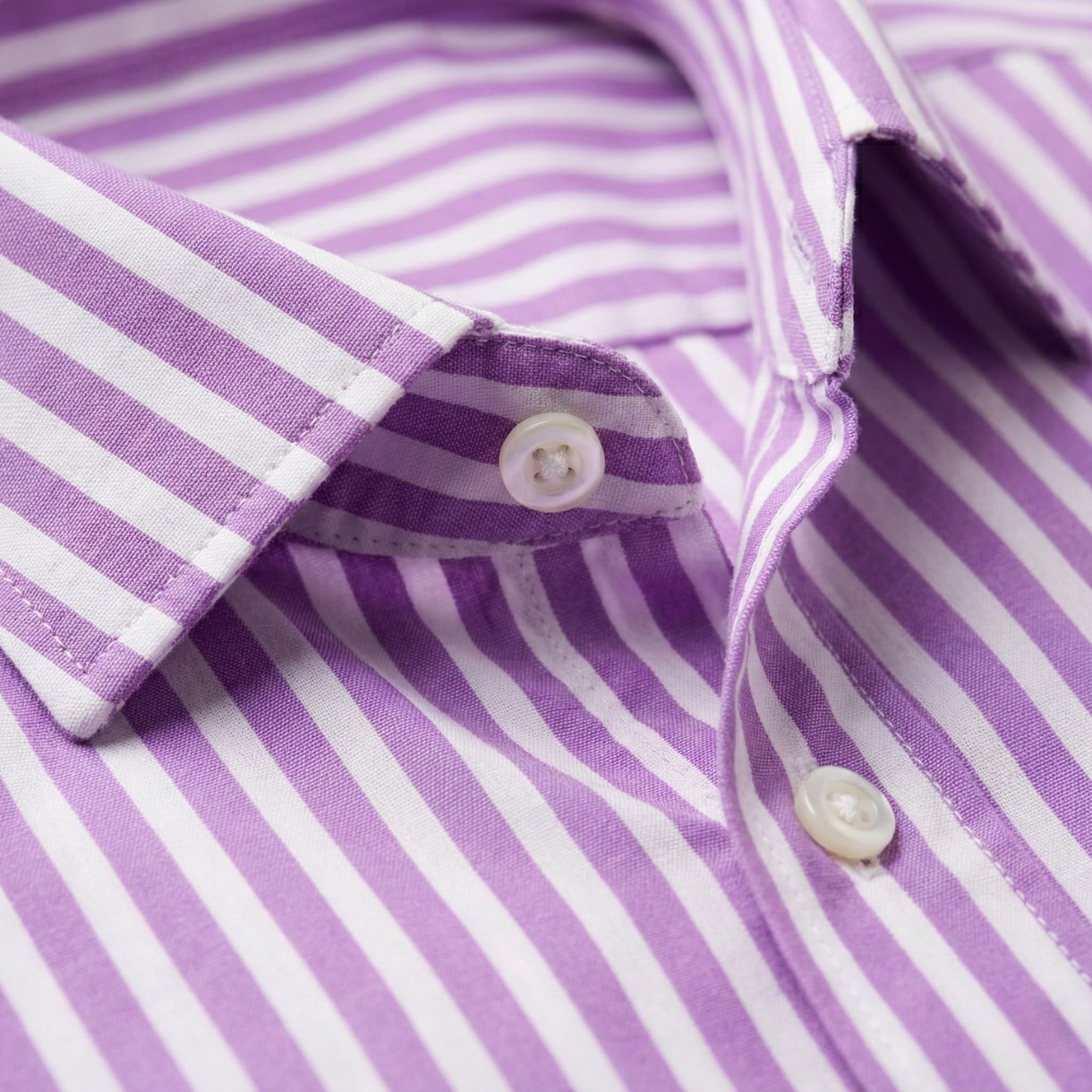 The Buckhead Men’s Lightweight Smart Fit Striped Linen Shirt