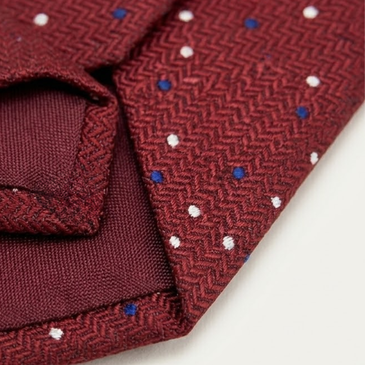 The Monterosso Men’s Luxury Silk Neck Tie - Red