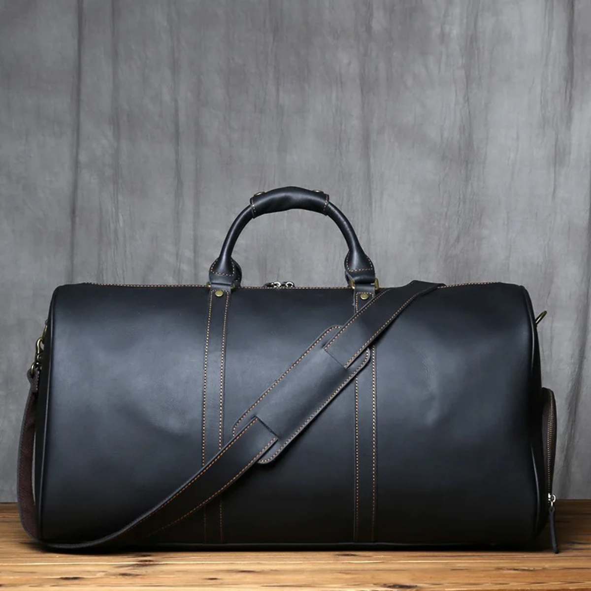 Men’s Vintage Genuine Leather Travel Duffle Bag