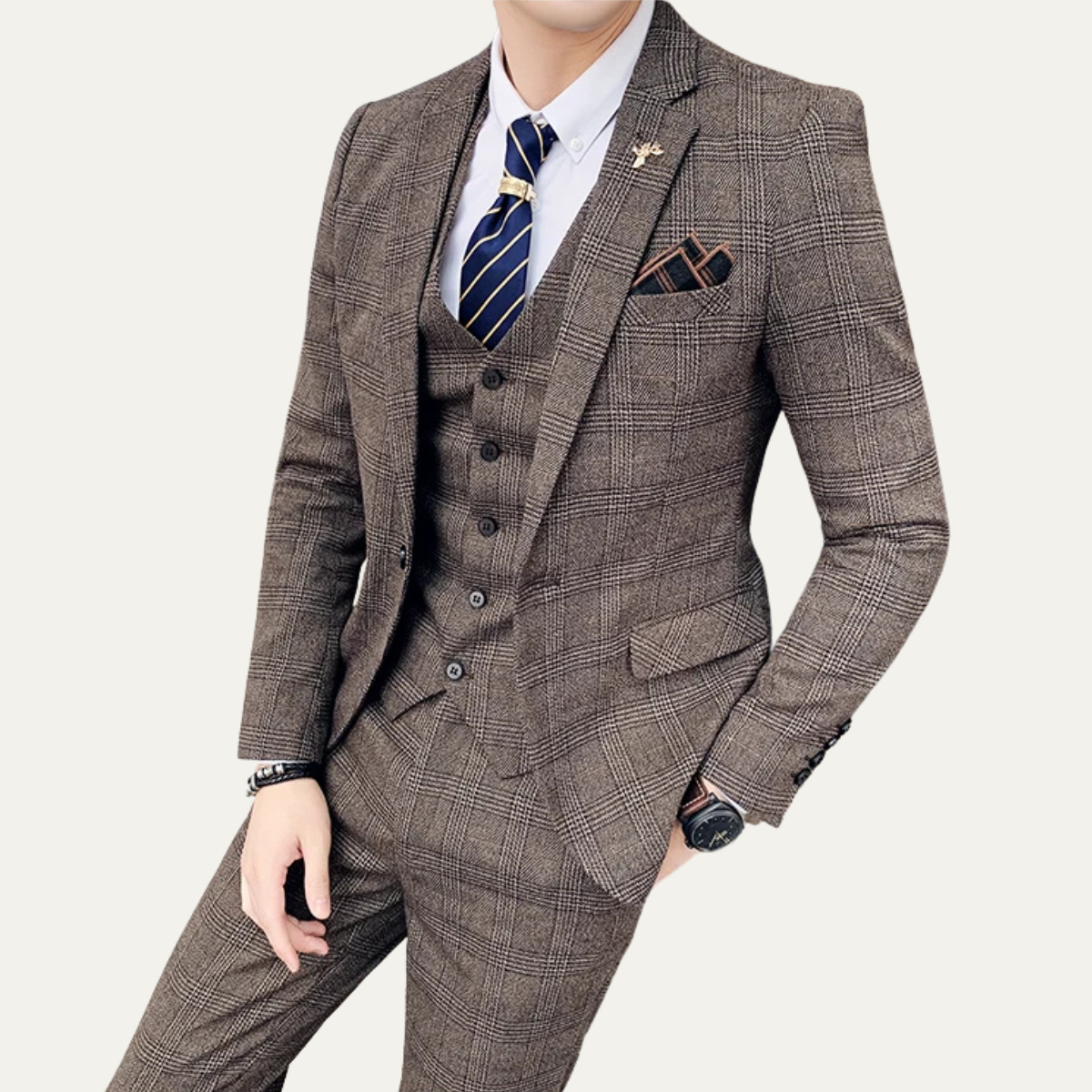 The Vigevano Men’s Plaid 3 Piece Suit – Blazer, Waistcoat, and Trousers Formal Set