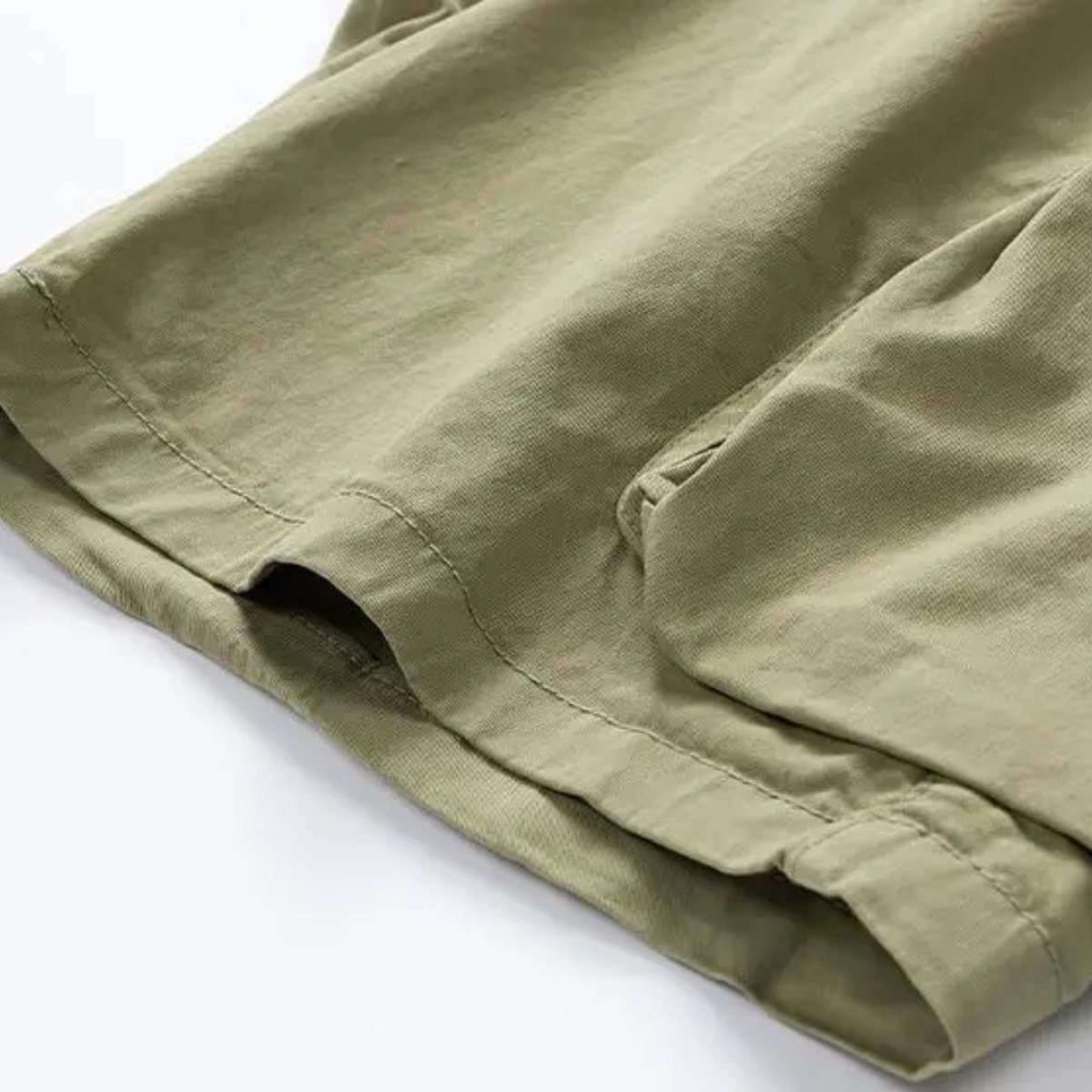 The Belgravia Men’s Lightweight Cotton Cargo Shorts