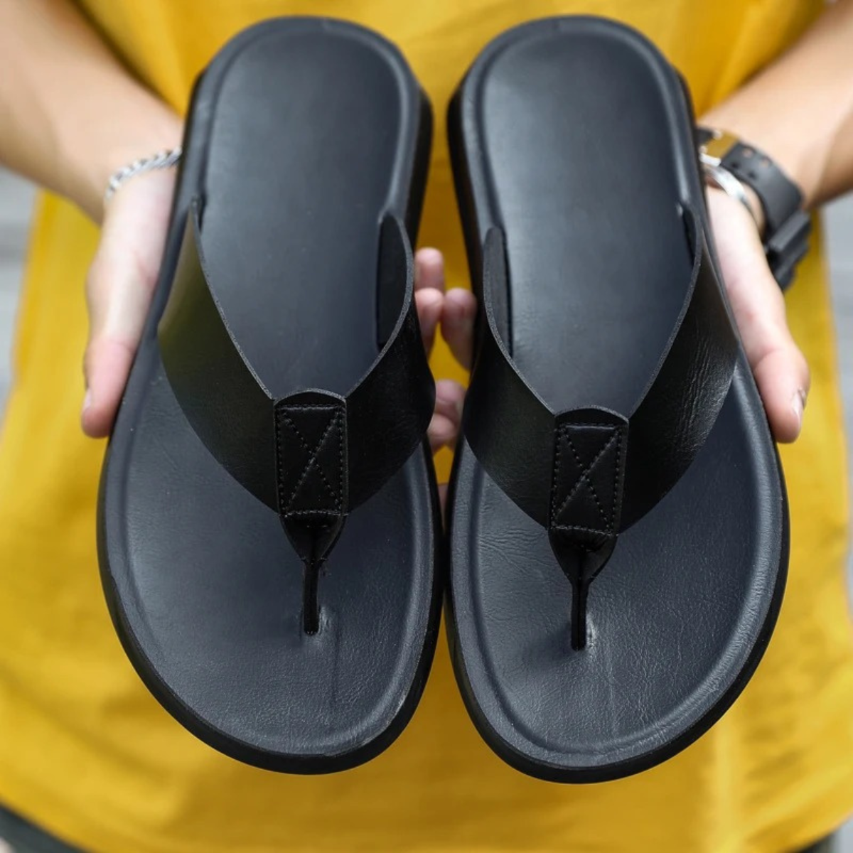 The Bolgheri Men’s Casual Beach Leather Flip Flops