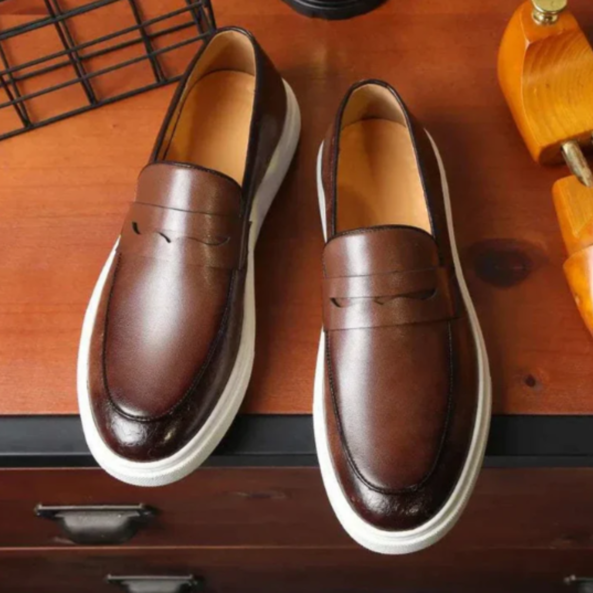 The Arezzo Men’s Leather Loafer Sneaker