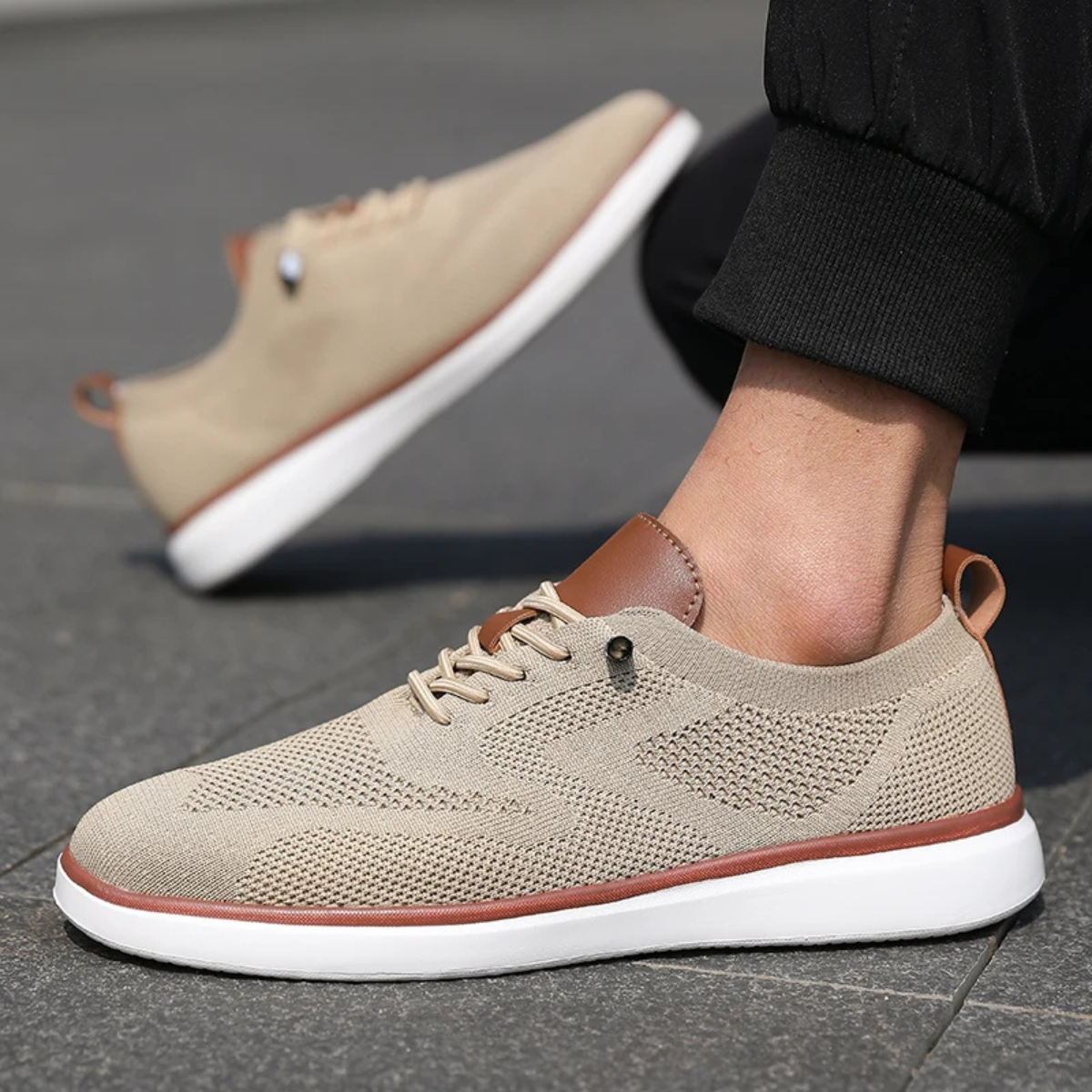 The Annecy Men’s Lightweight Breathable Lace Up Mesh Shoes