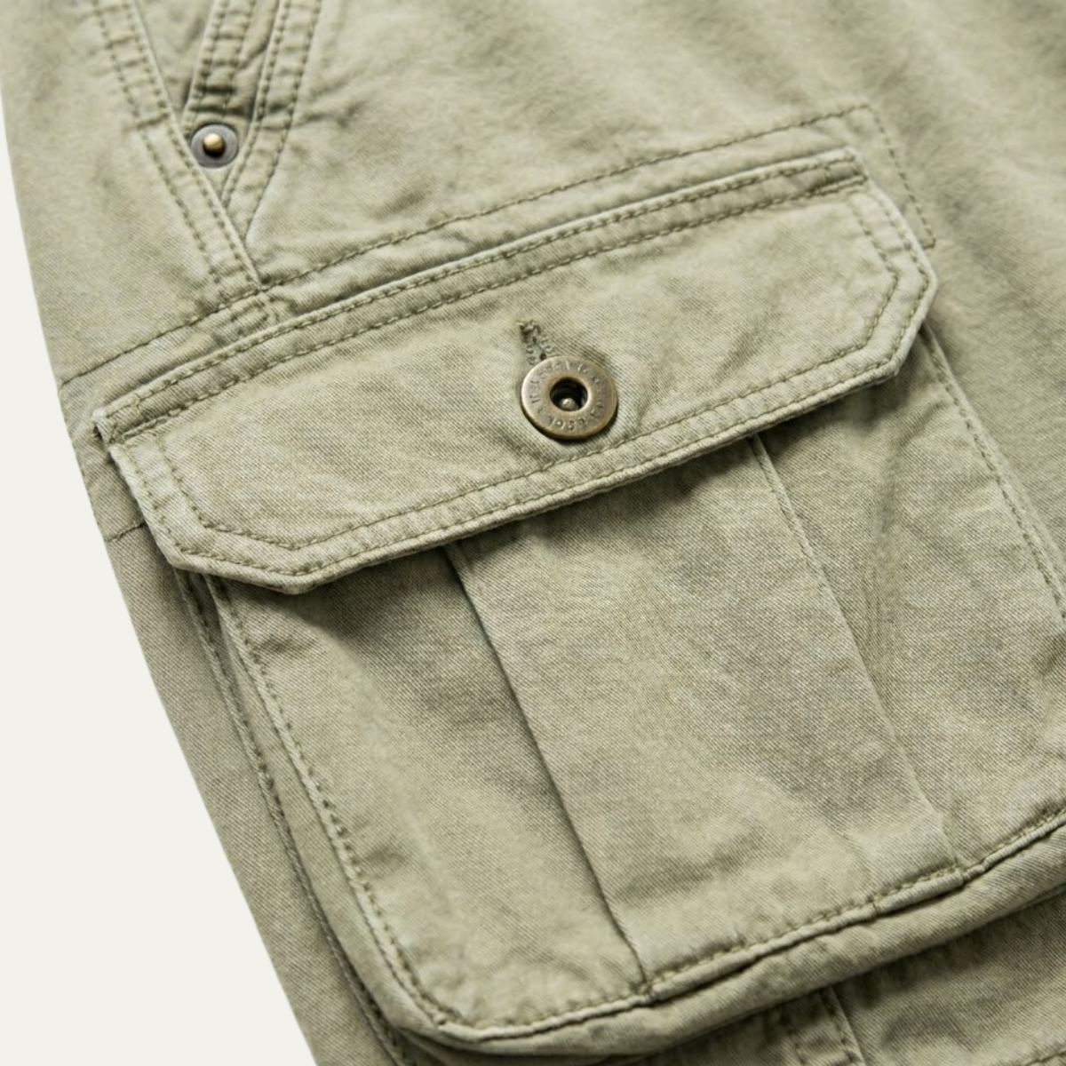 The Notting Hill Men’s Cotton Utility Cargo Shorts