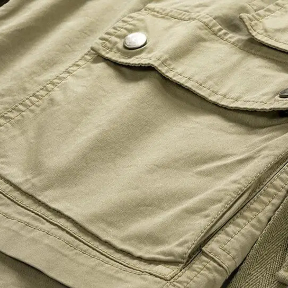 The Durham Men’s Utility Cargo Shorts with Multi Side Pockets