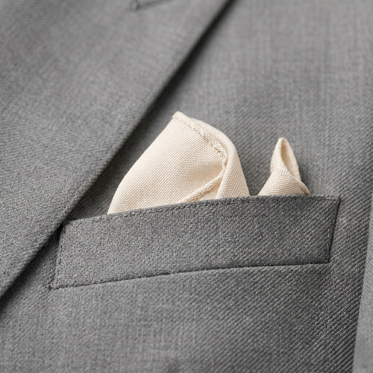 The Trento Men’s Double Breasted Suit – Classic Formal Jacket and Trousers Set