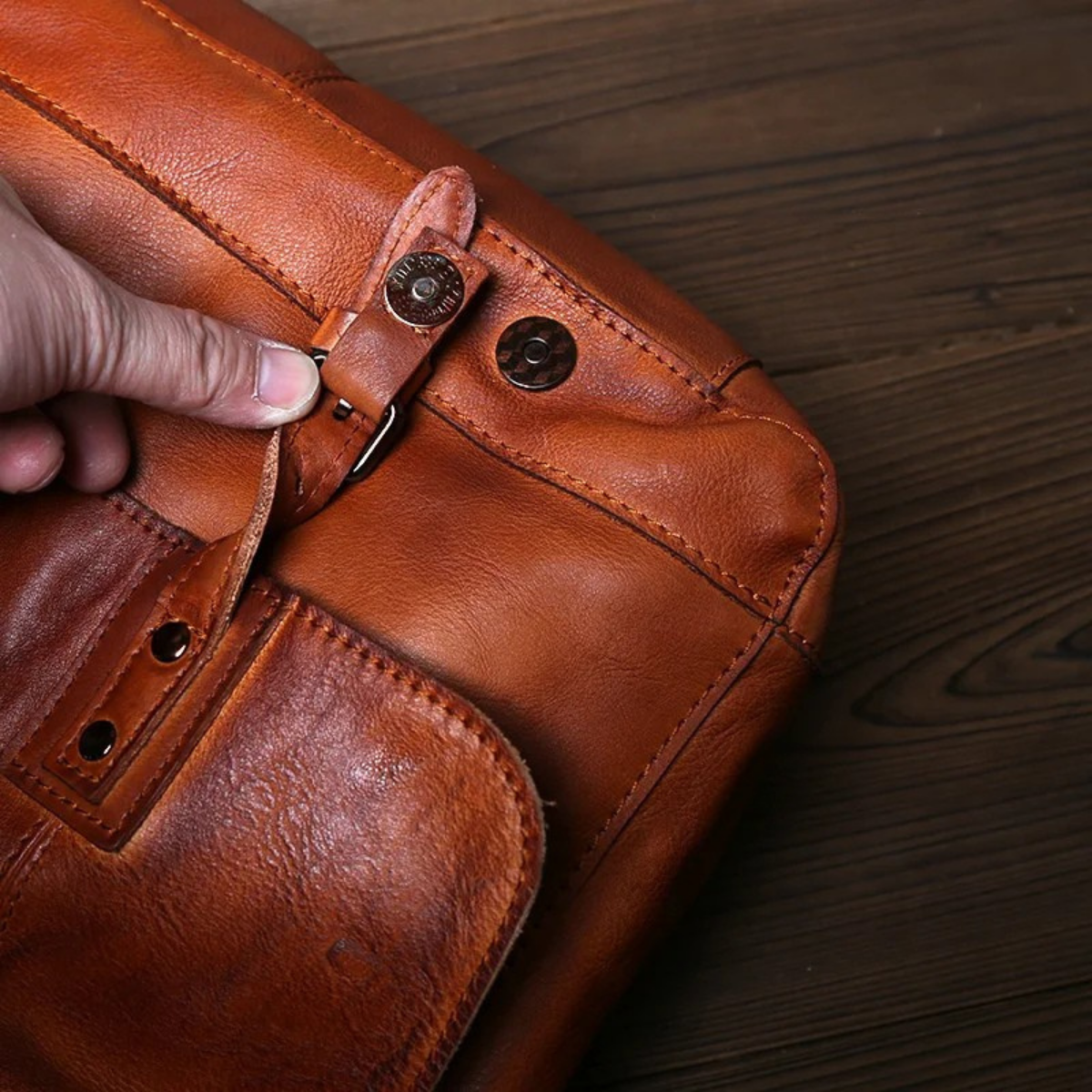 Men’s Vintage Crossbody Genuine Leather Shoulder Bag – Brown