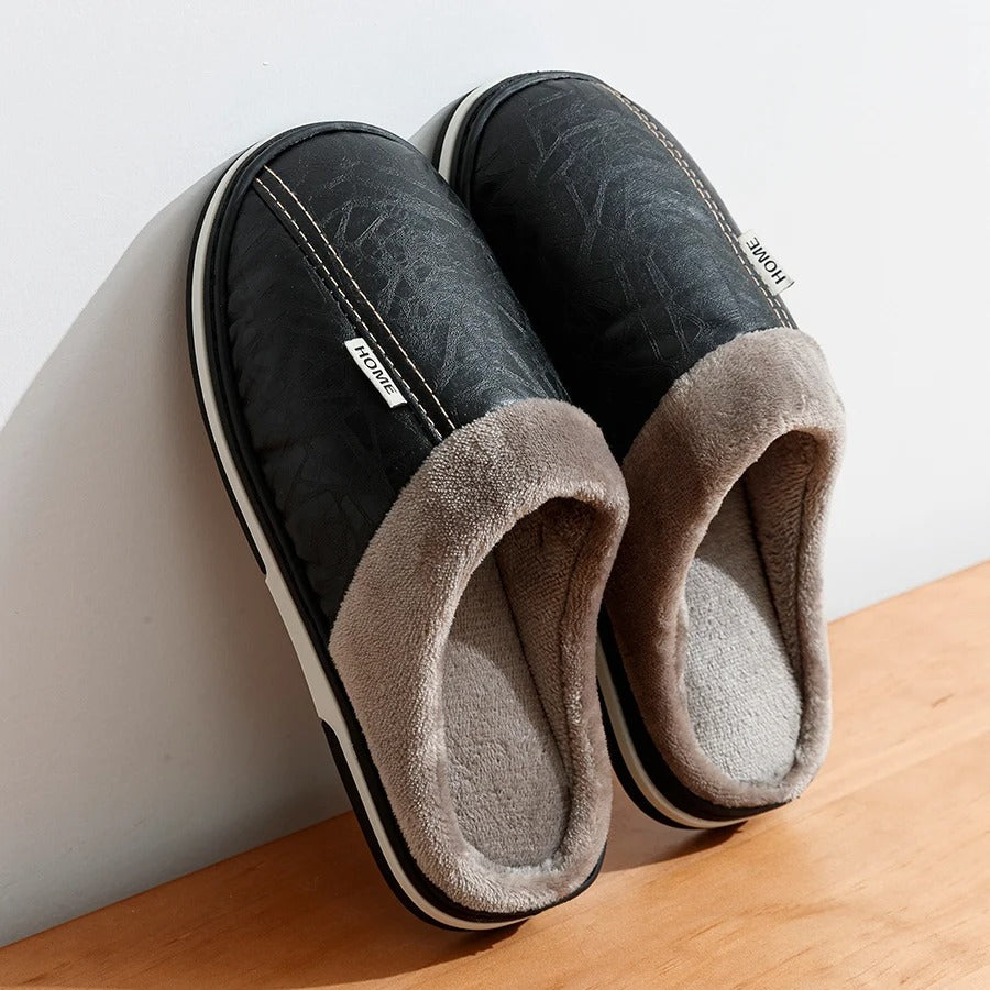 The Ashdowne Men's Fleece Lined House Slippers